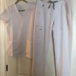 Figs scrub set white xxs and xs